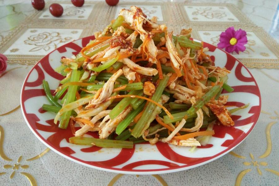 麻辣红油鸡丝
