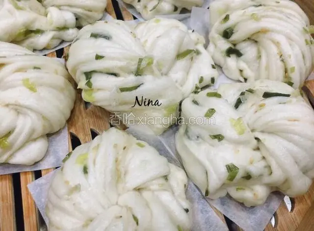 低脂、健康、美味、不上火，我们大中华的面点就是棒。
Bon appetite.