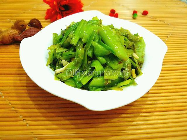 青椒压空心菜杆