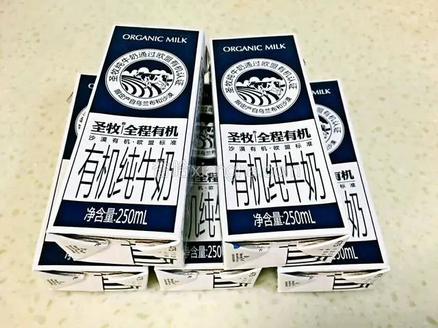 盒装牛奶5盒备用，也可以是新鲜牛奶。