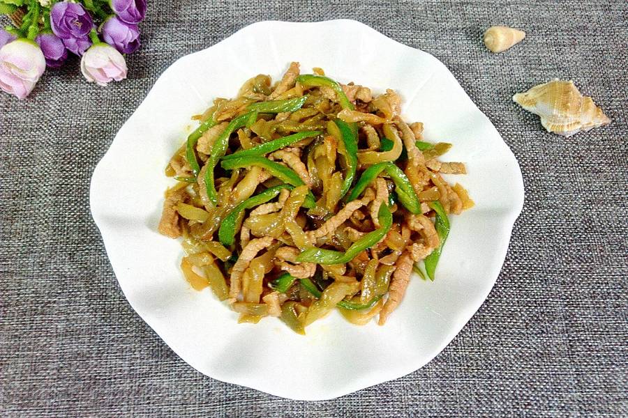 肉丝青椒炒榨菜