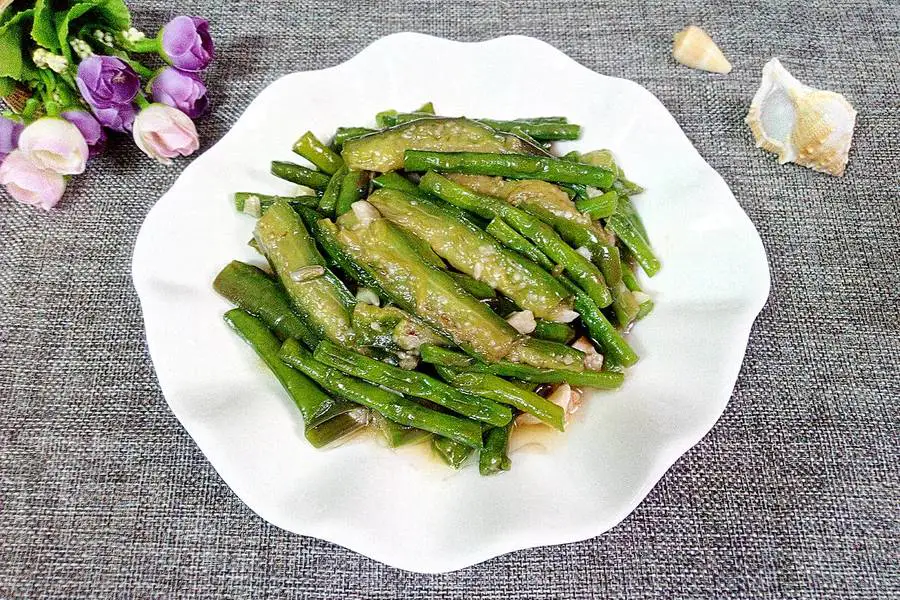 绿茄子烧豆角