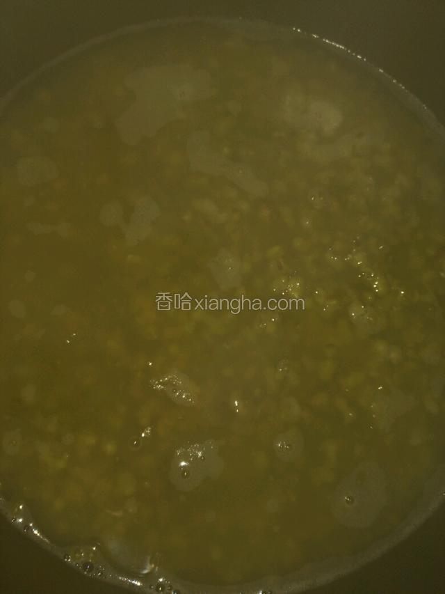 做棒冰不需要煮的太烂，有豆子的的嚼劲比较爽