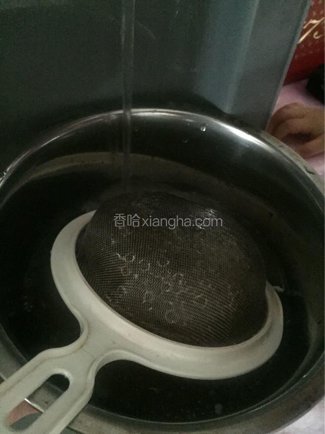 西米过冷水，因为是自己吃，最好用纯净水或者凉白开