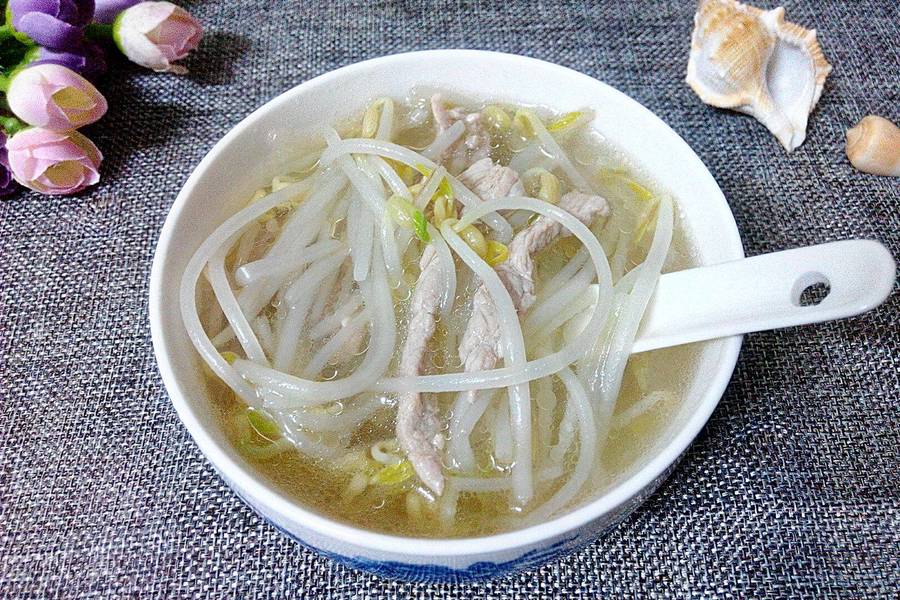 瘦肉绿豆芽汤