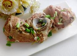 猪大骨炖酸菜