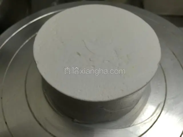 顶部抹平整.侧边不露胚体即可