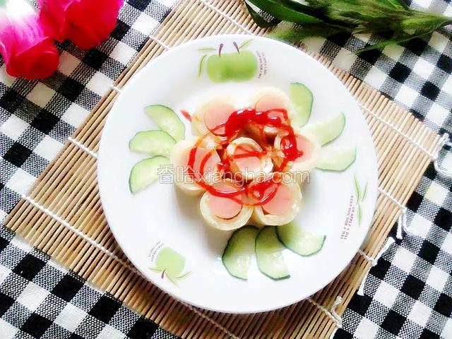 小馒头面粉火腿卷