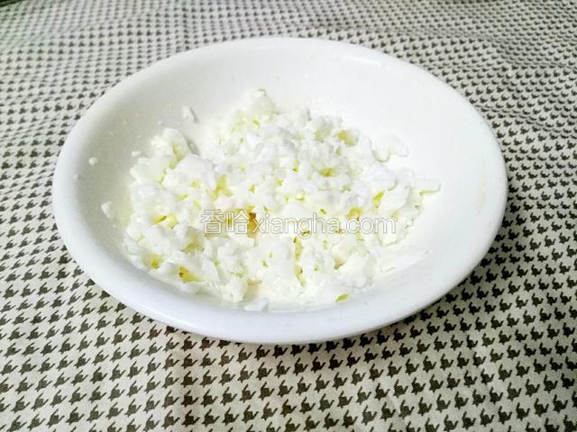 蛋白也是用叉子弄碎，