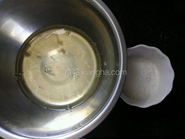 蛋白加几滴柠檬汁或白醋
