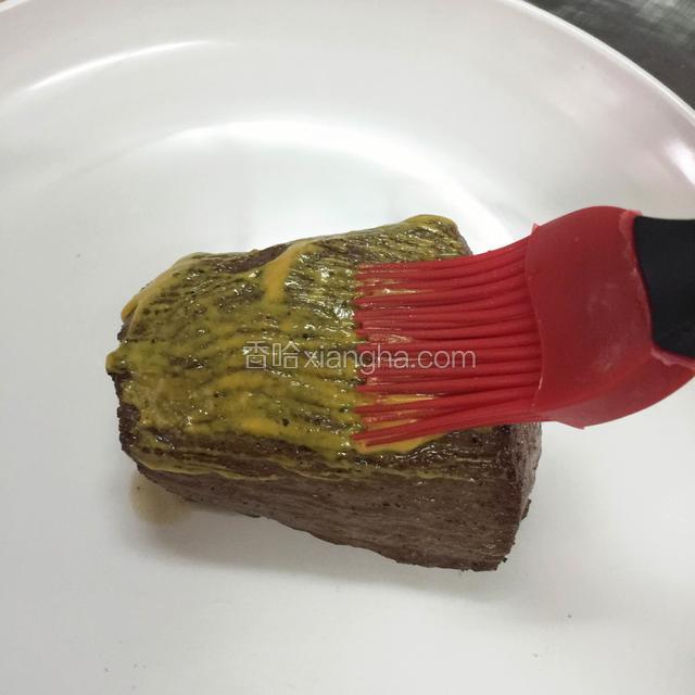 抹芥末酱待用