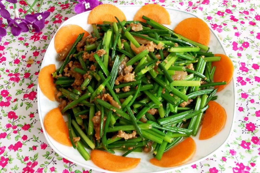 韭苔炒肉沫