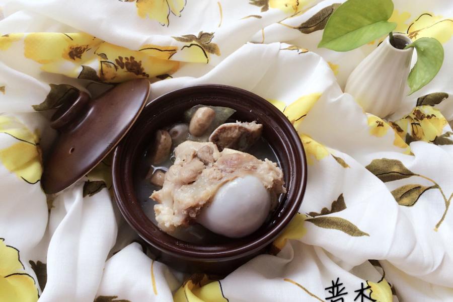 蘑菇茯苓大骨汤