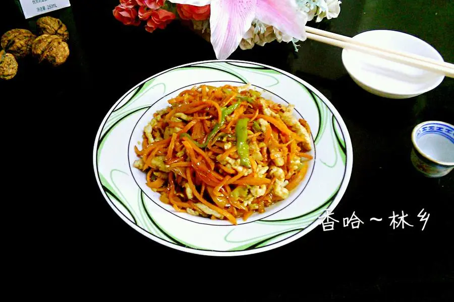 红萝卜丝炒肉丝