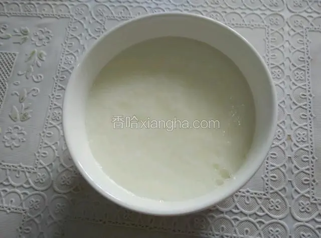 加三分之一的水，放入蒸锅，开火8分钟即可