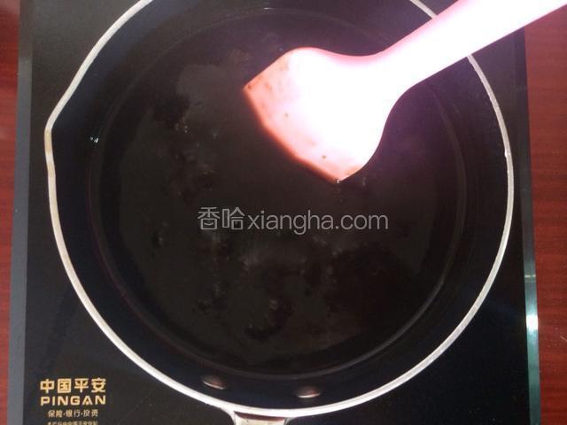 小火搅拌至沸腾后关火