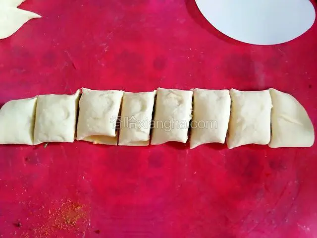 切成小块。