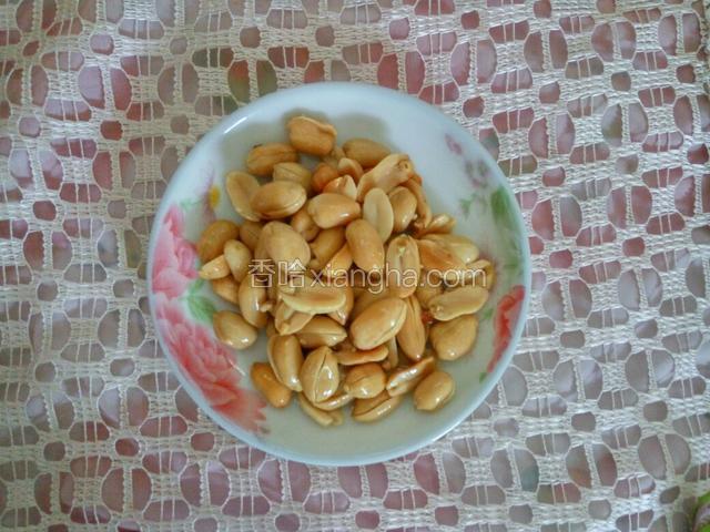 去皮熟花生60克（我这是油炸的）