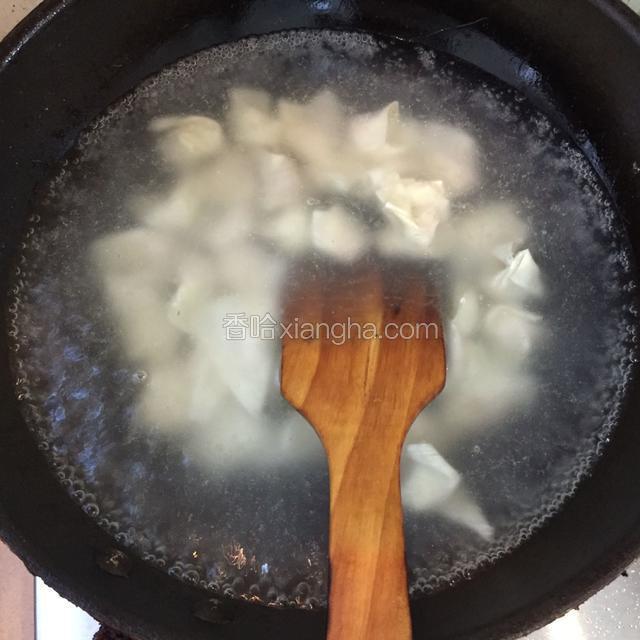 煮熟馄饨