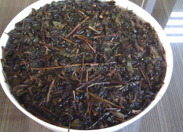 浸泡40分钟后，大火煮沸转小火煮3-4小时