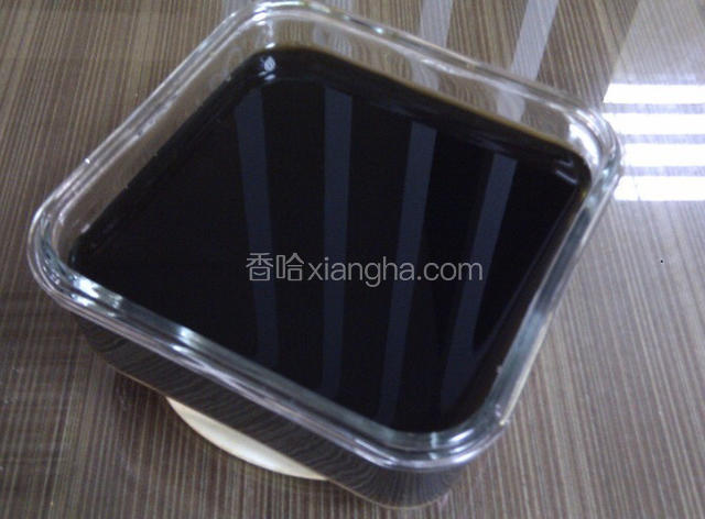 搅拌均匀防止结块，放在容器中冷藏一晚