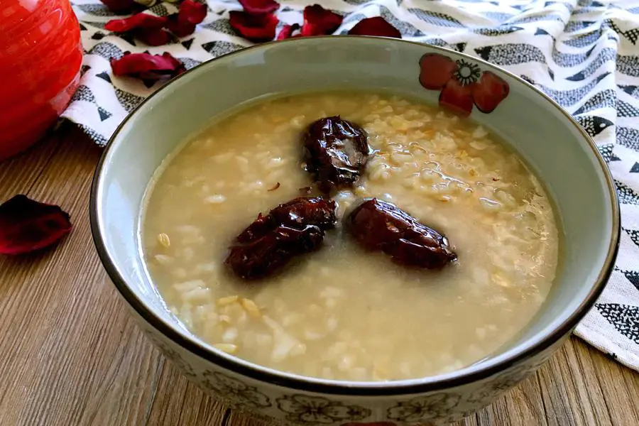 燕麦红枣粥