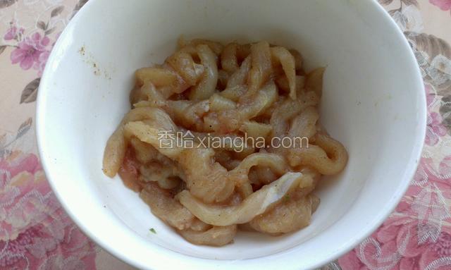 抓匀腌制15分钟