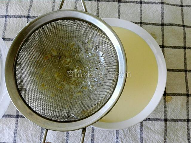 过筛塔水更细腻。
