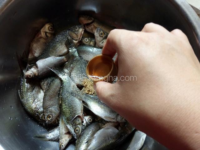 一勺料酒去腥