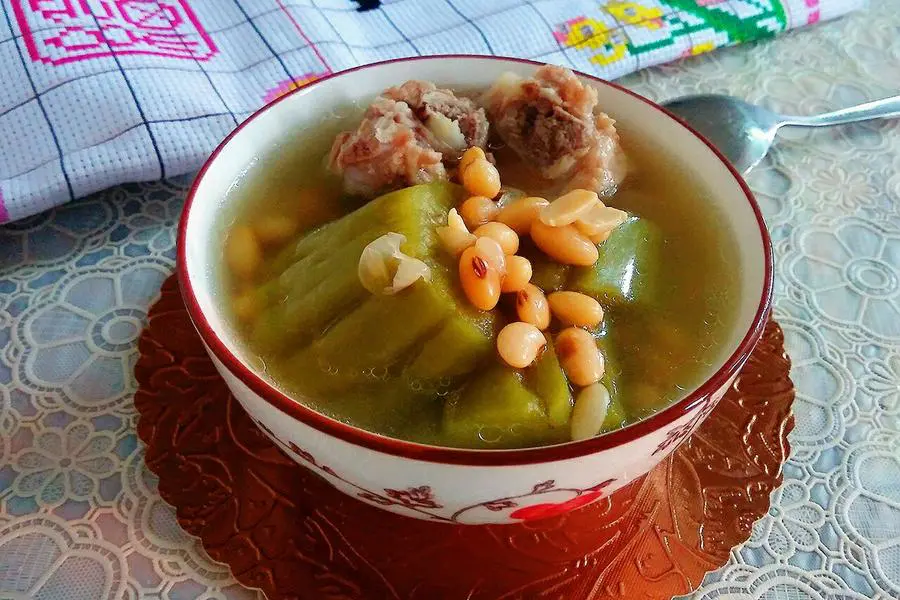 苦瓜排骨汤