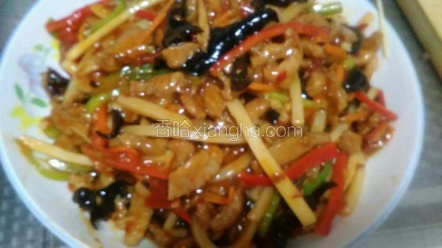 加入鸡精，翻炒出锅装盘