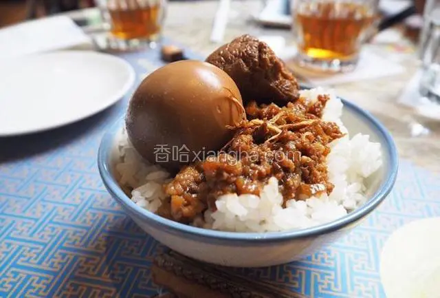 香菇卤肉饭