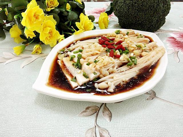 金针菇豆腐