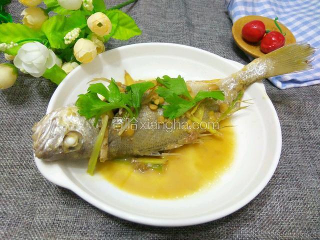 装盘放点香菜，