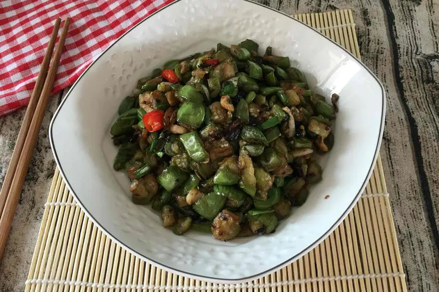 爆炒茄子丁