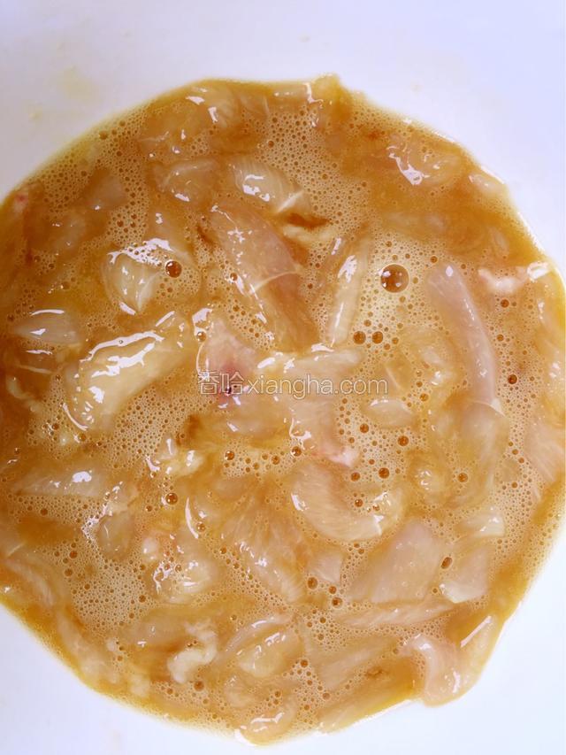腌制好的肉片。