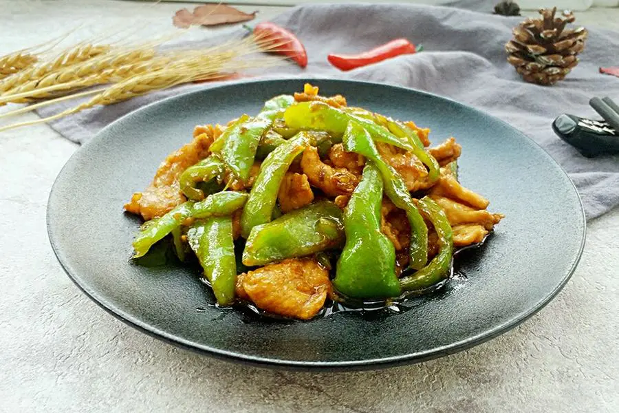 瘦肉炒青椒