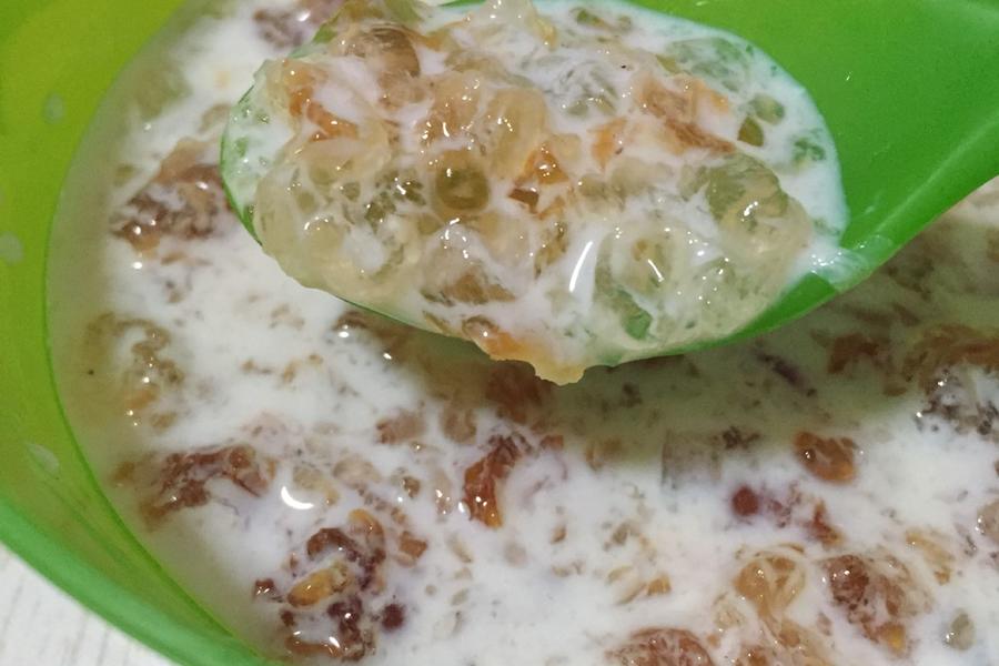 桃胶牛奶糖水