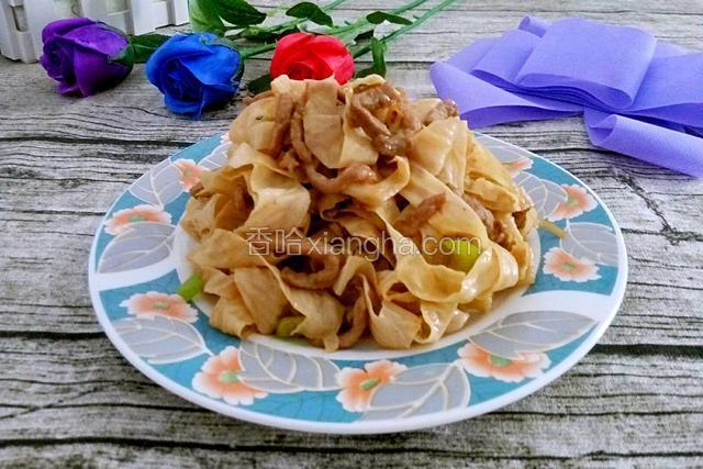 盛入盘子中即食