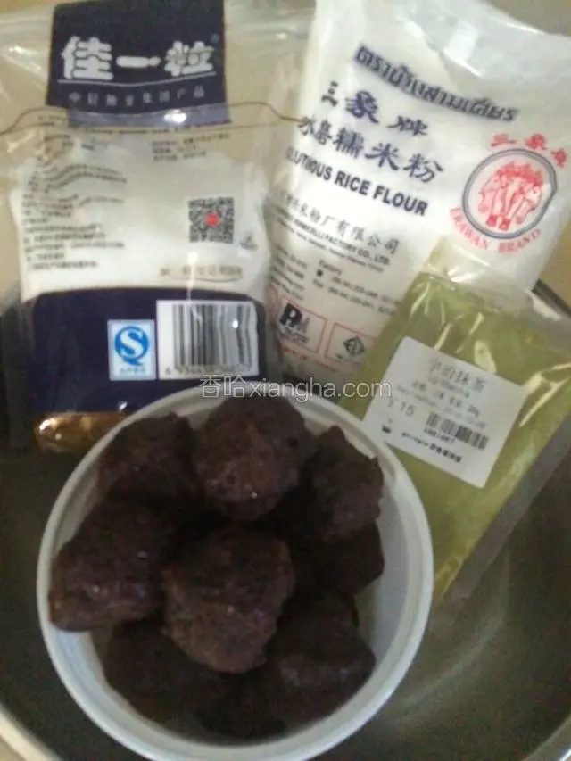 准备好所有食材。