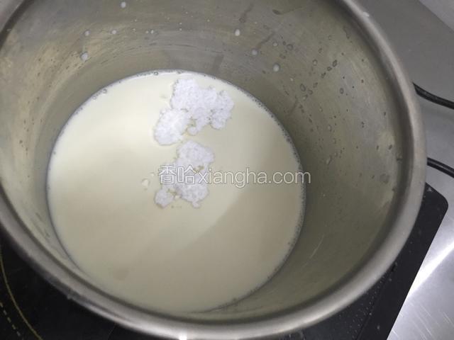 加糖粉搅拌均匀