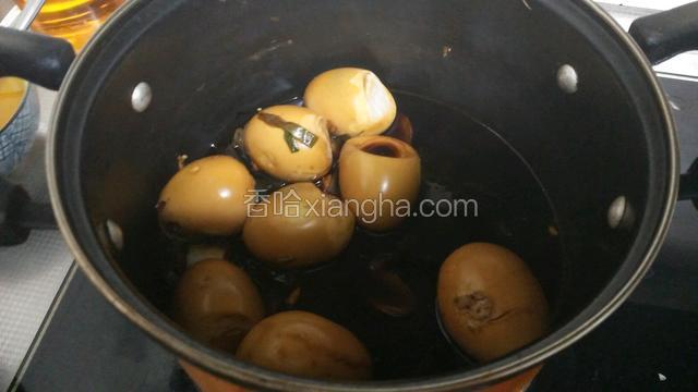 继续煮，颜色差不多就可以了