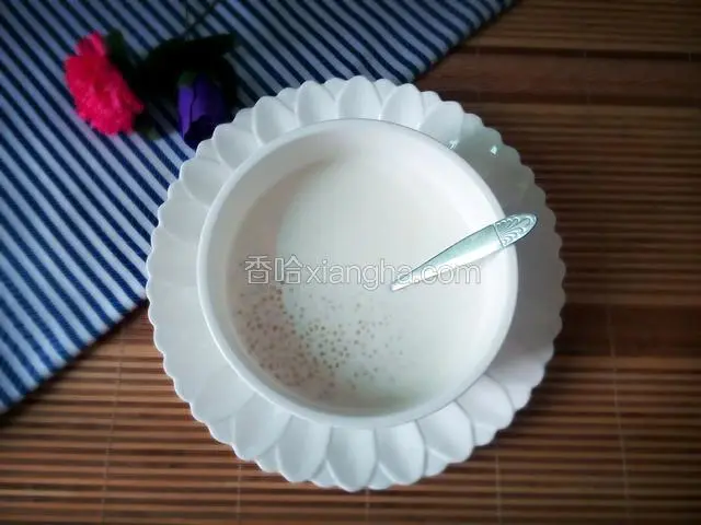 牛奶西米露