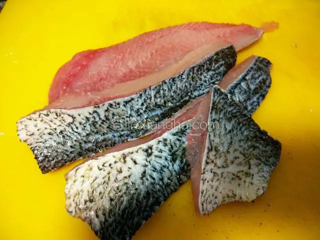 鱼肉备料