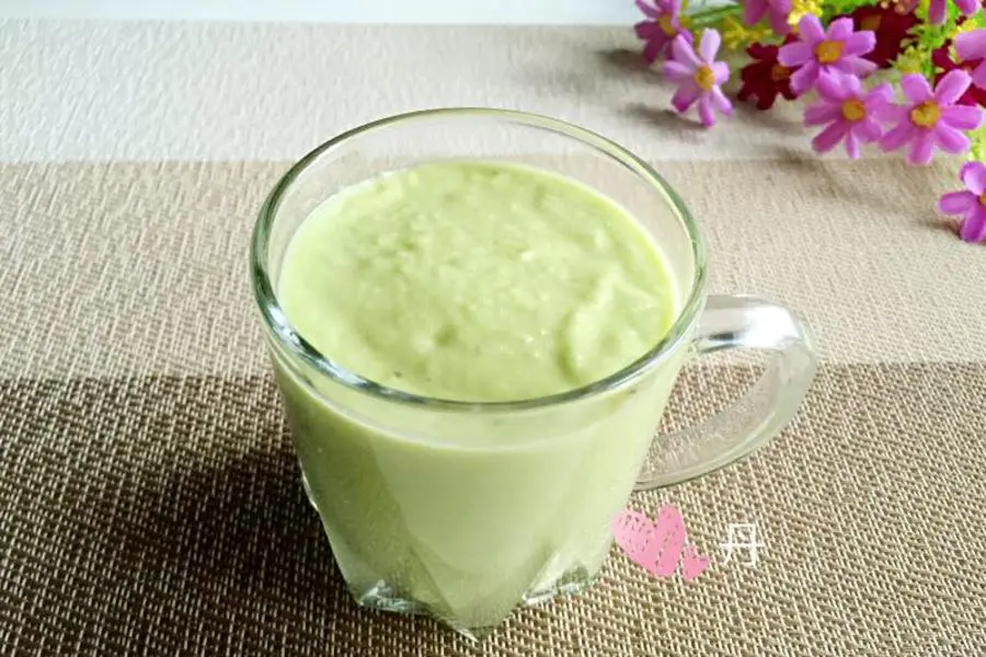 牛油果香蕉奶昔