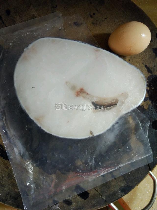 准备下食材，鳕鱼自然解冻！