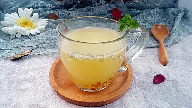 鲜榨桃汁