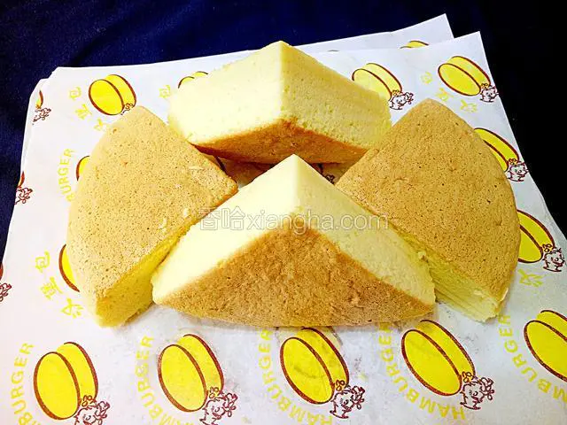 跟轻乳酪蛋糕非常接近