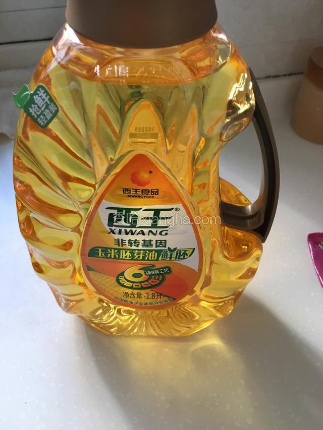 首先准备西王玉米胚芽油