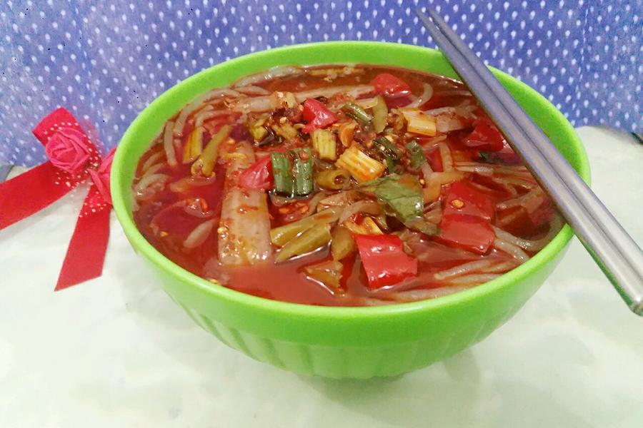 泡菜酸辣粉
